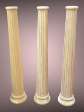 Tris colone legno per tempio