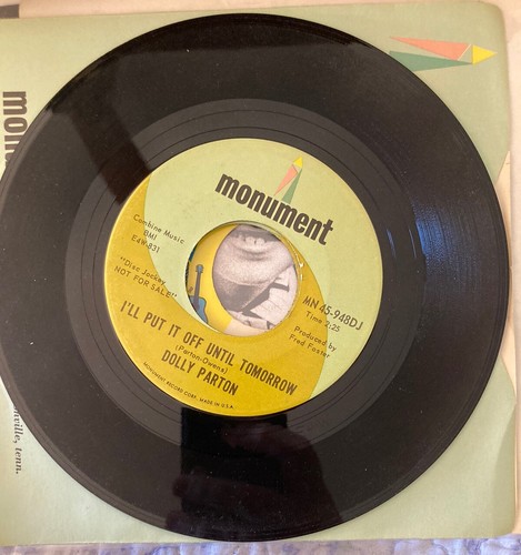 Dolly parton monument 45rpm - dolly,