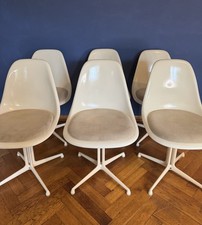 Eames Fiberglass Side Chair La Fonda Bianco, Set di sei sedie.