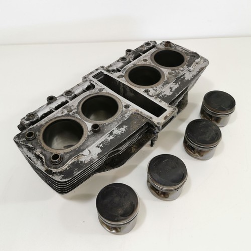 Motore pistone cilindro - pistone,
