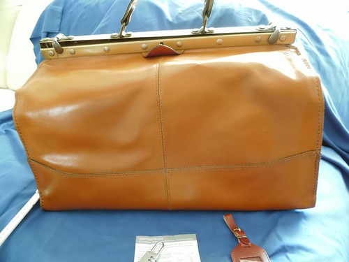 Vecchia borsa medico o - borsa, da