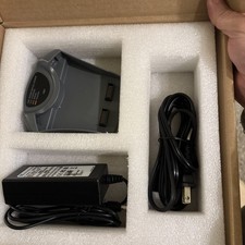 NUOVO Caricabatteria Caire SeQual eQuinox 4980 per concentratore di ossigeno 4823 &4972