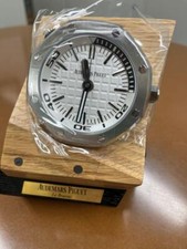 Orologio da tavolo Audemars Piguet Royal Oak offshore Limited con scatola bianco