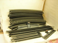 HORNBY 75  BINARI scala H0