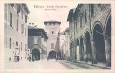 z583 cartolina bologna citta' strada castiglione antica porta