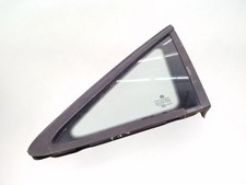 Vetro finestrino triangolo