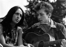 1963 Bob Dylan FOTO Joan Baez, cantante folk rock anni 60 diritti civili marzo DC