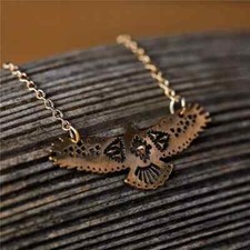 Collana con ciondolo gotico