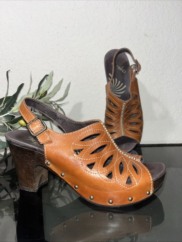 Zoccoli sandalo dansko marrone - dansko,