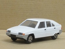 Citroen BX bianca senza
