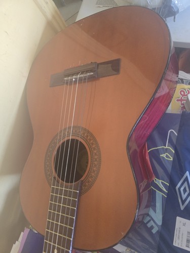 Vendo chitarra classica - vendo,
