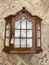 Mobiletto da parete antico