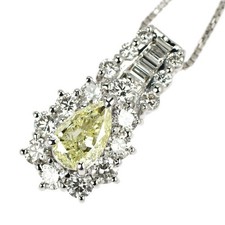 Collana con ciondolo in