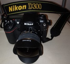 Nikon D300 buono stato ma senza batteria 