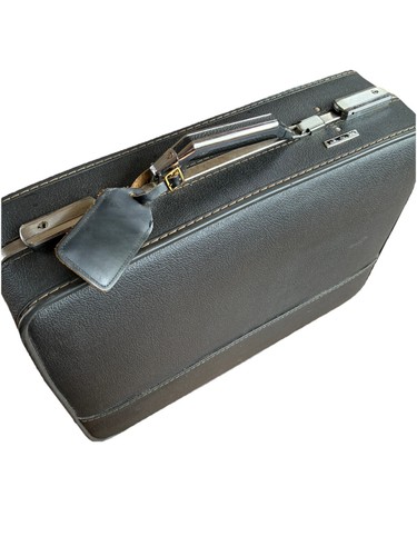 Vintage american tourister mid - american,