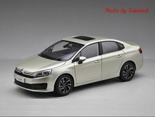 Modellino pressofuso 1:18 2016