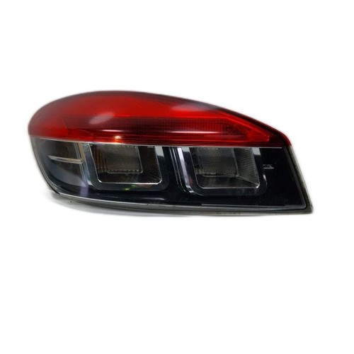 Fanale posteriore coda renault - posteriore/coda,