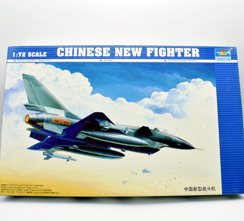 Modellino model kit montaggio
