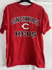 *M* Cincinnati Reds T-shirt
