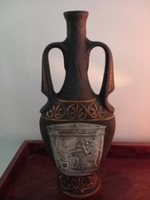 Bottiglia/Vaso in terracotta in pietra calcarea greca romana