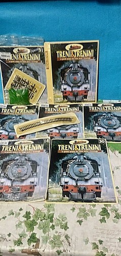 Treni trenini fascicoli - treni, vari