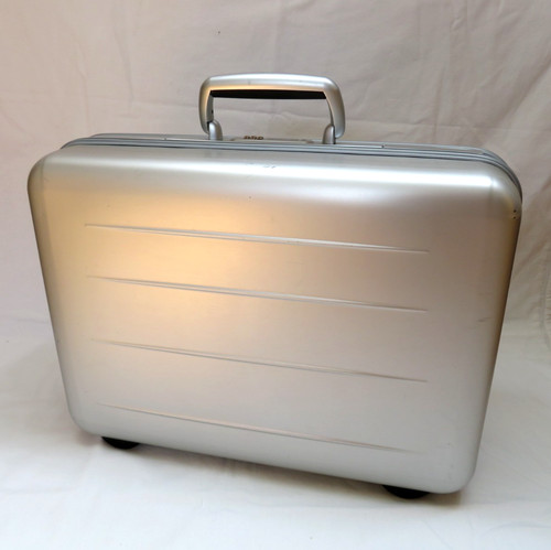 Samsonite 800 xylem james - samsonite, bond