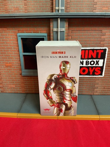 Comicave iron man mark - man,