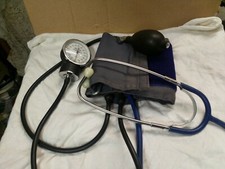 Sfigmomanometro manuale  Misuratore di pressione arteriosa  usato in buone cond