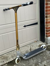 NUOVO Custom Pro Trick Scooter
