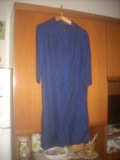 vestito vintage blu anni 50 molto semplice, lineare tg 48 circa con ricami leggi