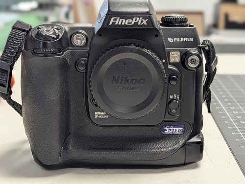 Fujifilm finepix pro - finepix, s3