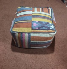 Pouf boho imbottito fatto a mano marocchino poggiapiedi ottomano pouf, tessuto testurizzato