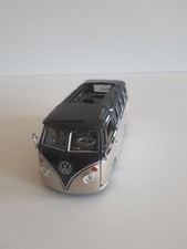 Maisto VW Volkswagen Van Samba BUGZ argento/nero 1:25 RARO!!!