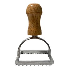 Stampo per ravioli con manico