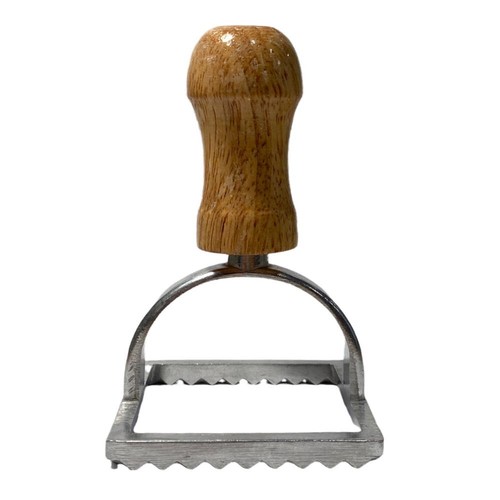 Stampo per ravioli con manico