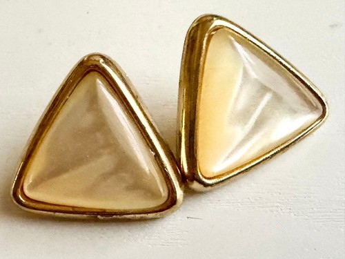 Orecchini triangolari gialli