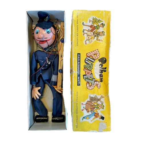 Marionetta poliziotto pupazzo