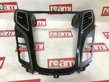PLANCIA CENTRALE / CORNICE STEREO + BOCCHETTE ARIA HYUNDAI i40 2013 - 847403Z000