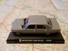 MERCEDES 200 Grise 1976  IXO