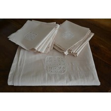 ANTICA TOVAGLIA  RICAMATA A