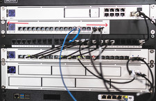 Supporto montaggio rack 1u - su,