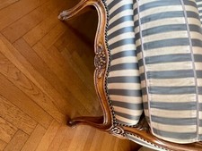 Divano d'epoca, circa metà '800.