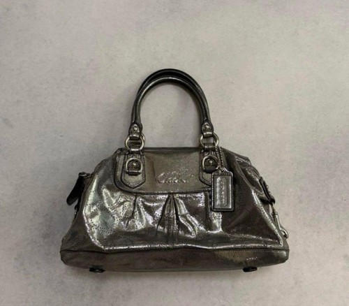 Archive coach metallic hand - metallic,