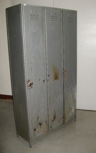 Armadio ferro a - armadio, in