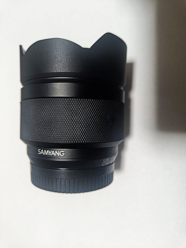 Samyang 12mm 2 - af, f/2,0