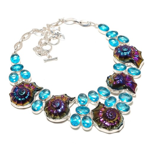 Collana con pietre preziose