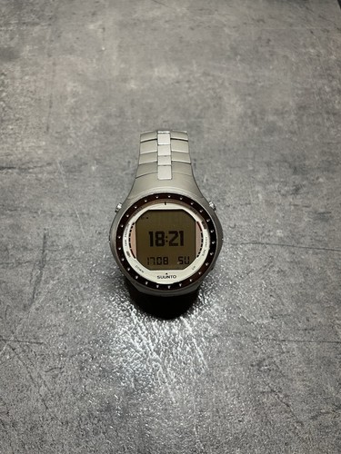 Suunto diving computer has - d9,