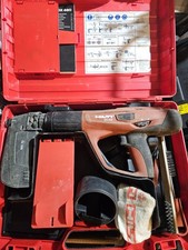 Pistola per unghie Hilti DX