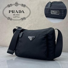 Borsa a tracolla Prada borsa per fotocamera Prada Saffiano 1BC909
