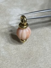 Ciondolo Vintage Con Corallo In Oro 18kt